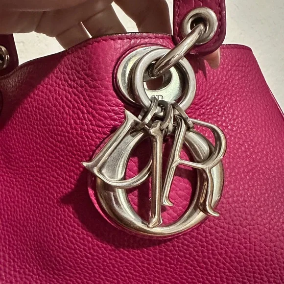 Christian Dior Leather Diorissimo Medium - Picture 9 of 12